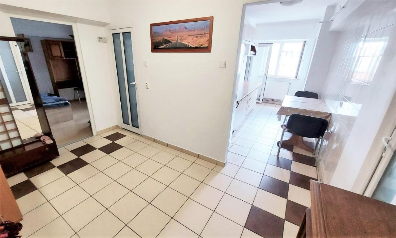 Ultracentral - Apartament Modern - Panoramic View Bacău Eksteriør bilde
