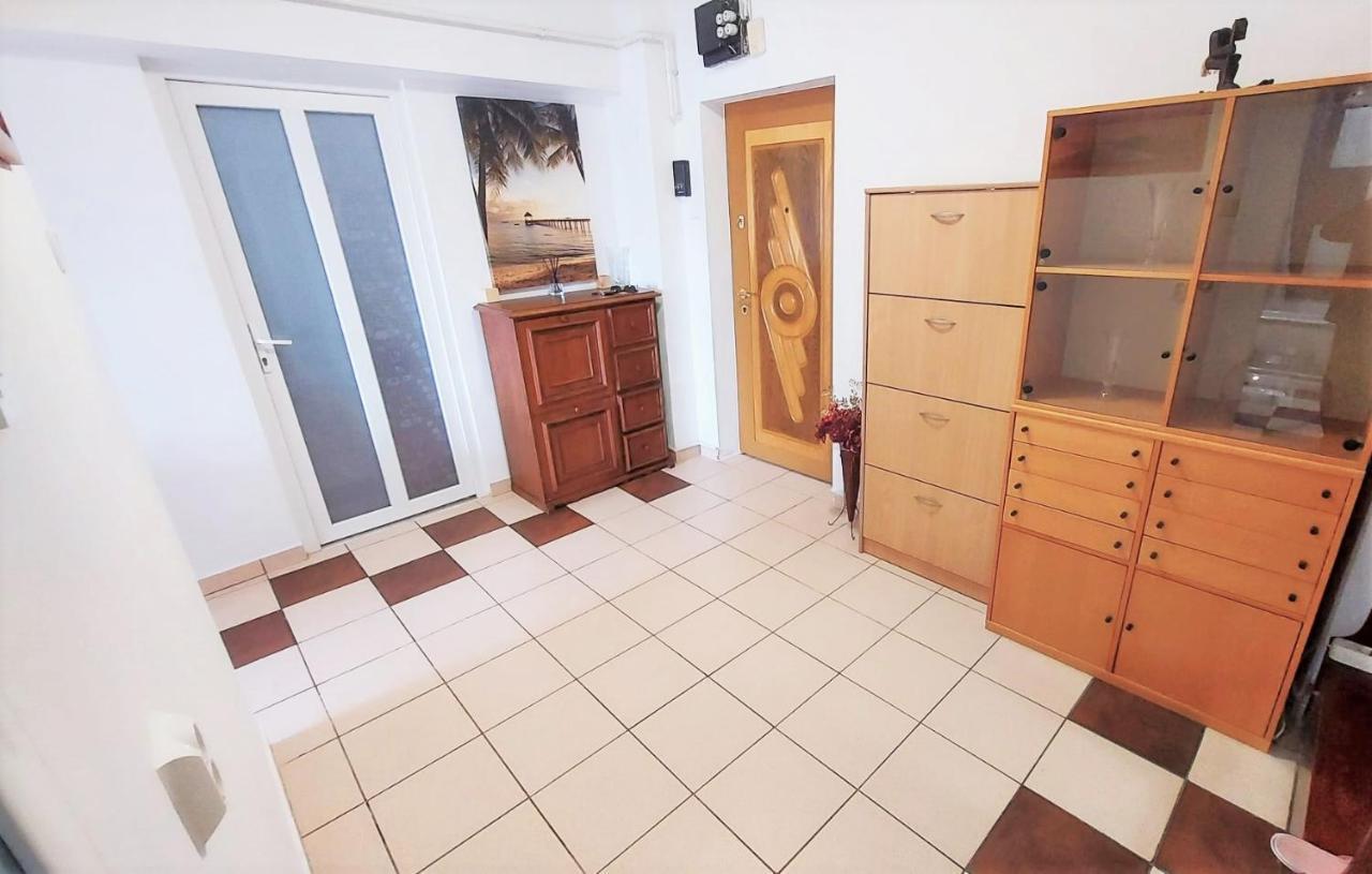 Ultracentral - Apartament Modern - Panoramic View Bacău Eksteriør bilde